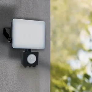 Venkovní černý LED reflektor s PIR senzorem 20W / 4000K - LF7022S Originální